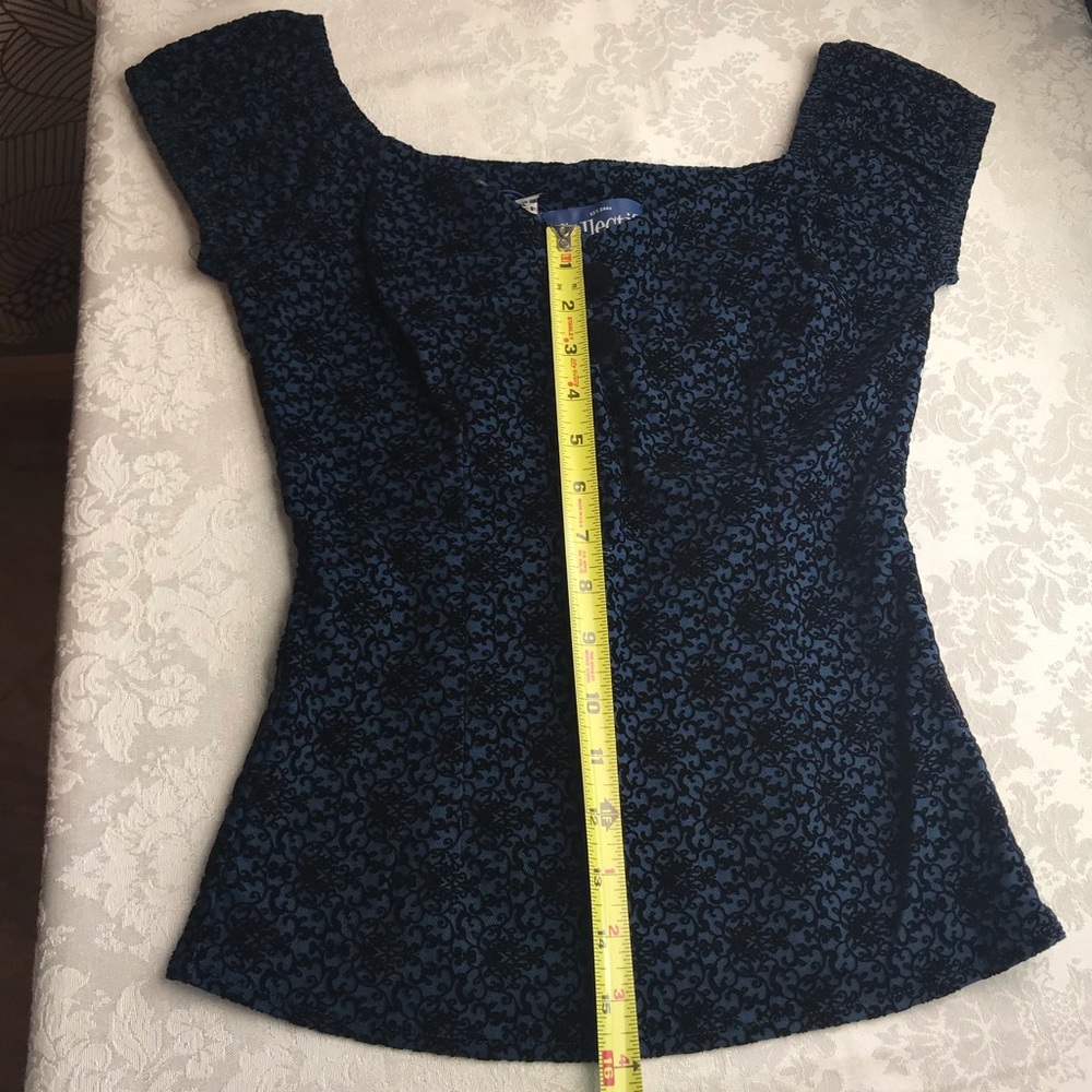 ModCloth Velvet Design Classy Top - Picture 2 of 9